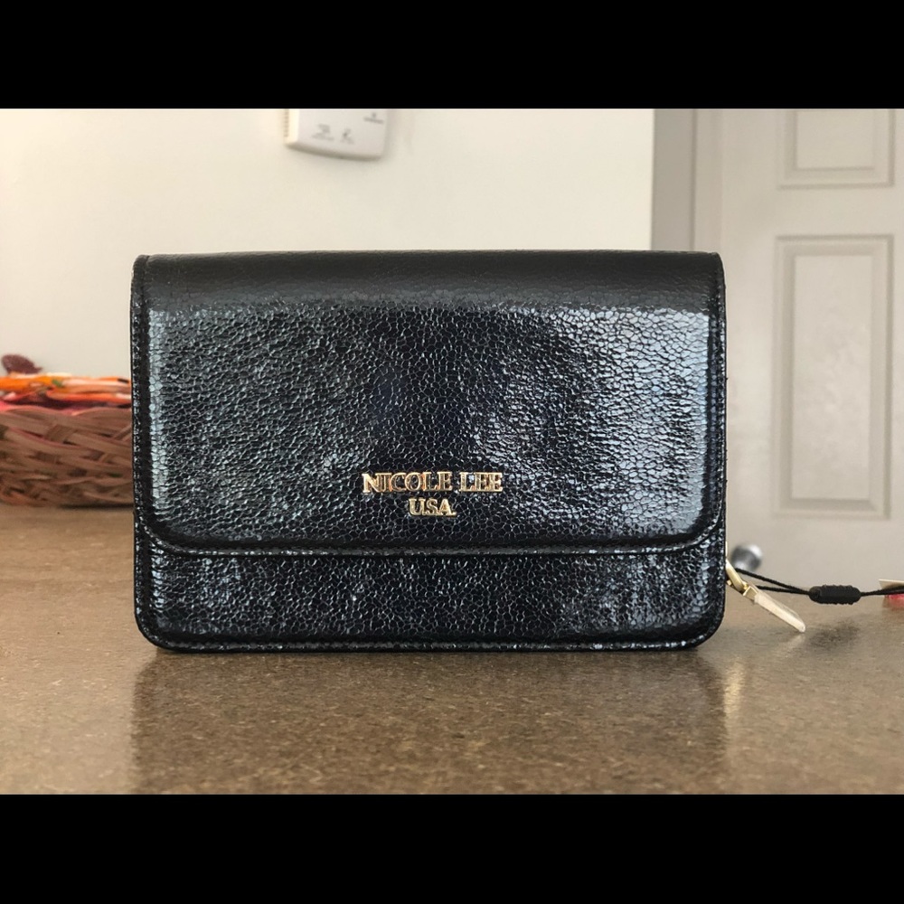 Wallet with glossy design